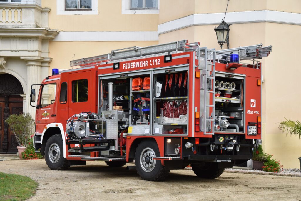 Löschfahrzeug Medingen Site links